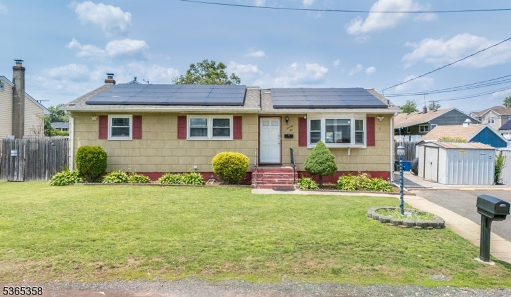 75 Lillian St, Franklin Twp., NJ 08873