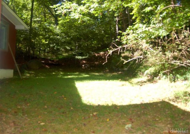 20 John Cava Lane, Cortlandt Manor, NY 10567