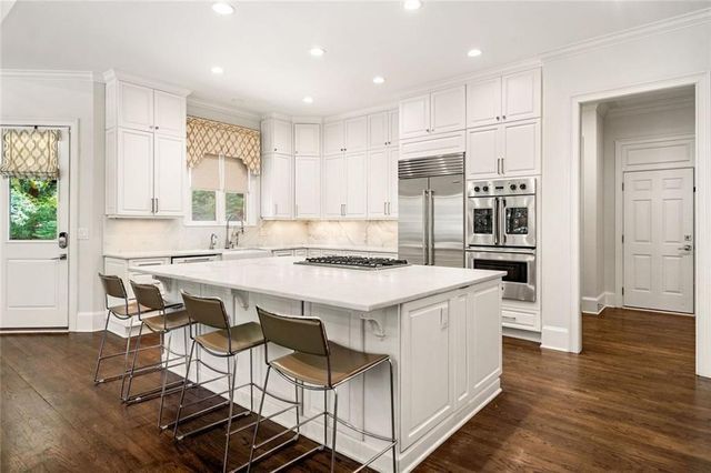 708 Thompson Falls Drive, Canton, GA 30114