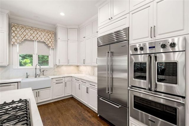 708 Thompson Falls Drive, Canton, GA 30114