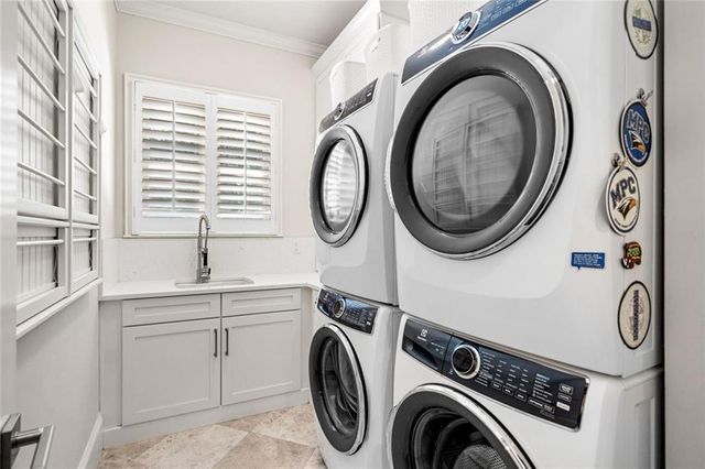 708 Thompson Falls Drive, Canton, GA 30114