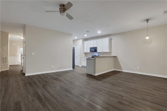 2985 Tarian Way, Decatur, GA 30034
