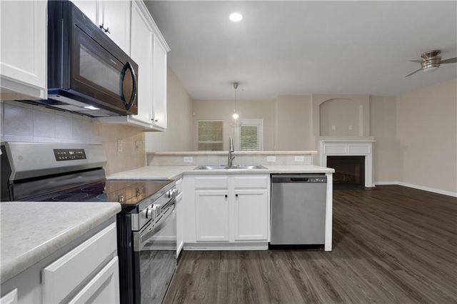 2985 Tarian Way, Decatur, GA 30034
