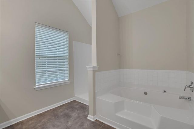 2985 Tarian Way, Decatur, GA 30034
