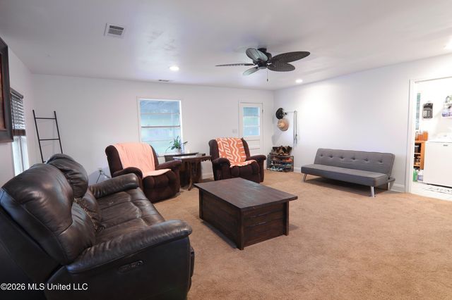 5871 S Highway 305, Hernando, MS 38632