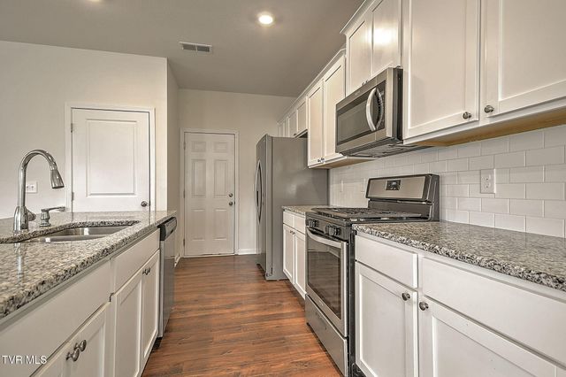 15 Garnet Court, Johnson City, TN 37604