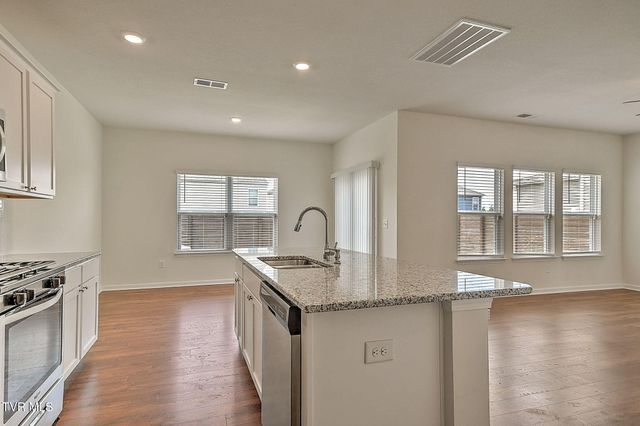 15 Garnet Court, Johnson City, TN 37604