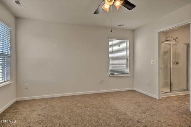 15 Garnet Court, Johnson City, TN 37604
