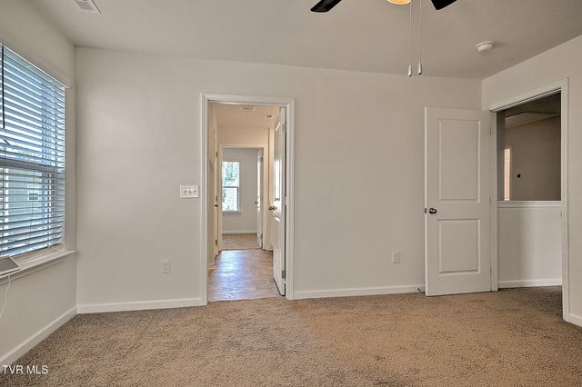 15 Garnet Court, Johnson City, TN 37604