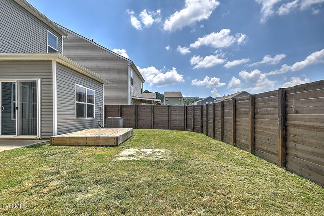 15 Garnet Court, Johnson City, TN 37604
