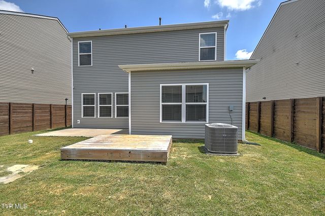 15 Garnet Court, Johnson City, TN 37604