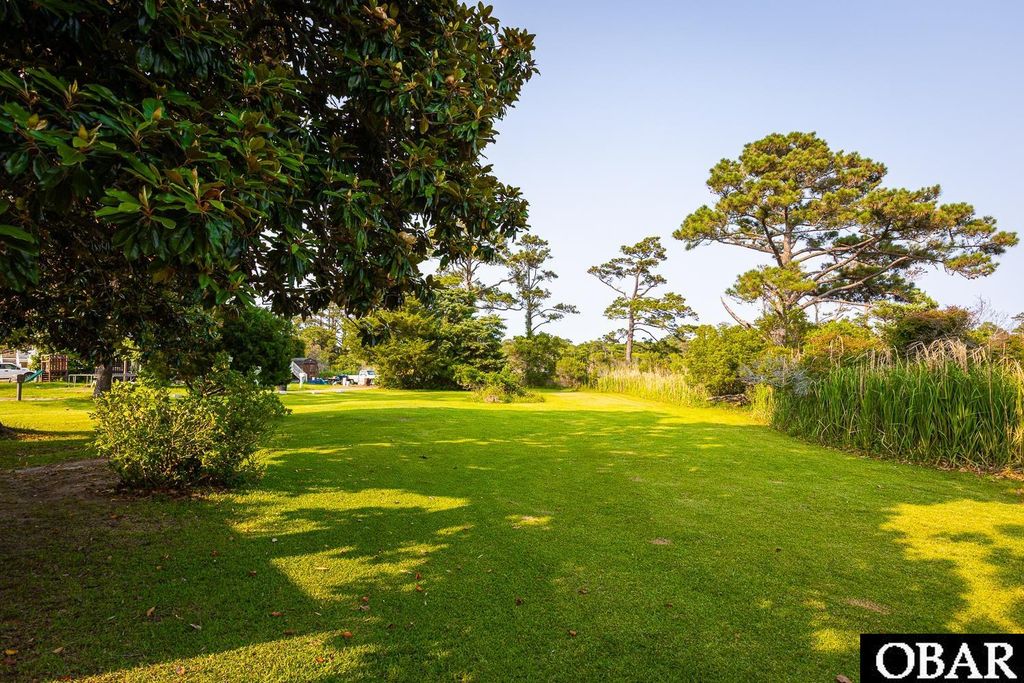 Image 10 of property listing at 1327 W Kitty Hawk Road, Kitty Hawk, NC 27949