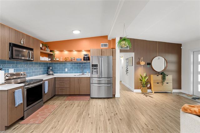 3331 SW 21st St, Fort Lauderdale, FL 33312