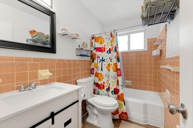 3331 SW 21st St, Fort Lauderdale, FL 33312