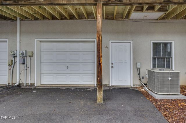 124 Bentley Parc, Johnson City, TN 37615