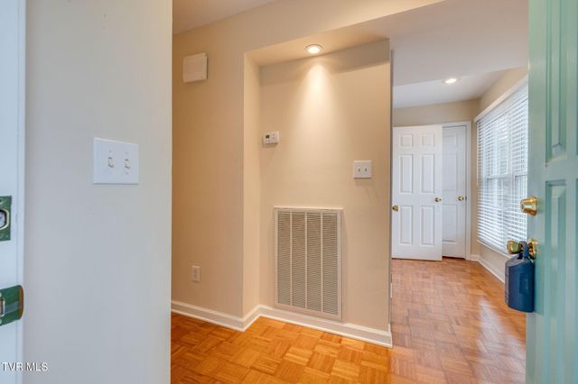 124 Bentley Parc, Johnson City, TN 37615