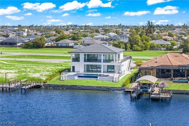 432 Burnt Store RD S, Cape Coral, FL 33991