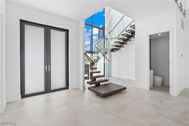 432 Burnt Store RD S, Cape Coral, FL 33991