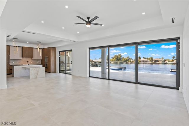 432 Burnt Store RD S, Cape Coral, FL 33991