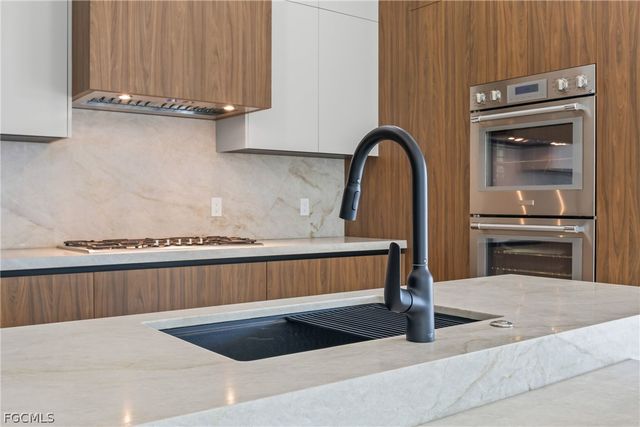 432 Burnt Store RD S, Cape Coral, FL 33991