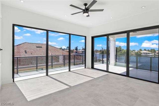 432 Burnt Store RD S, Cape Coral, FL 33991