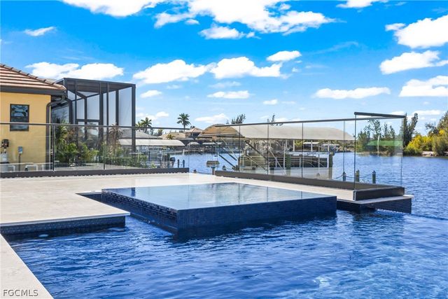 432 Burnt Store RD S, Cape Coral, FL 33991