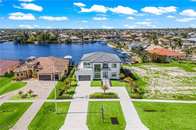 432 Burnt Store RD S, Cape Coral, FL 33991