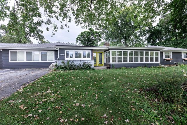 3933 Country Ln, Mount Pleasant, WI 53405