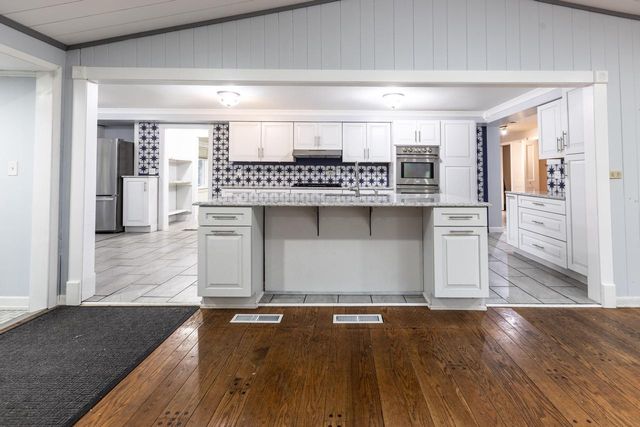 3933 Country Ln, Mount Pleasant, WI 53405