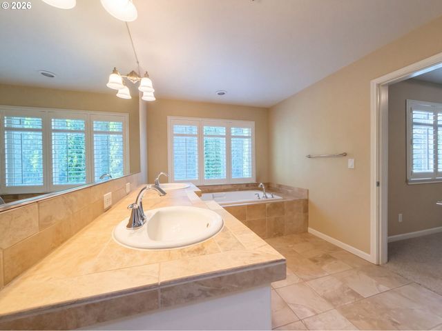 14978 Sw 164TH Ave, Portland, OR 97224