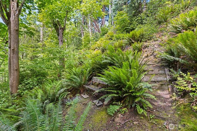 5019 E Mercer Way, Mercer Island, WA 98040