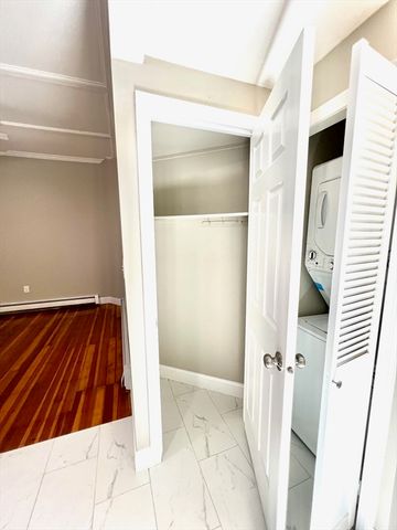 6 Holland Street 6R, Winchester, MA 01890