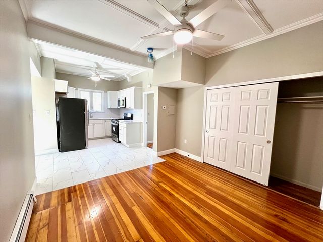 6 Holland Street 6R, Winchester, MA 01890