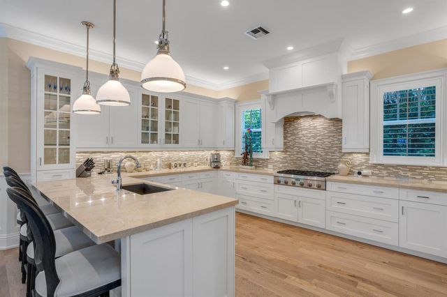 110 Sea Lane, Delray Beach, FL 33483