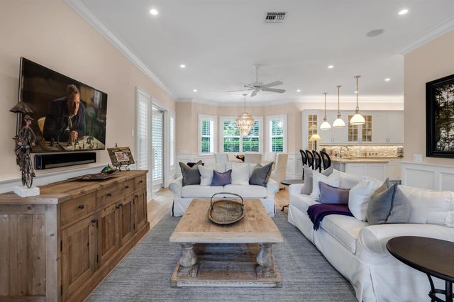 110 Sea Lane, Delray Beach, FL 33483