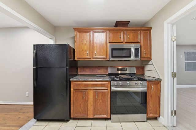 506 Ogilvie Street, Houston, TX 77017