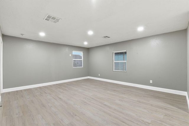 506 Ogilvie Street, Houston, TX 77017