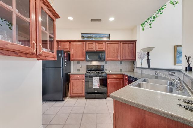 1607 Masters Drive, Desoto, TX 75115