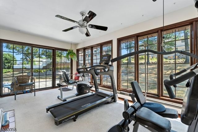 28 Battle Ridge Trl, Totowa Boro, NJ 07512