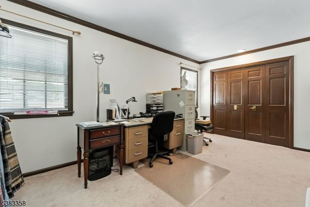 28 Battle Ridge Trl, Totowa Boro, NJ 07512