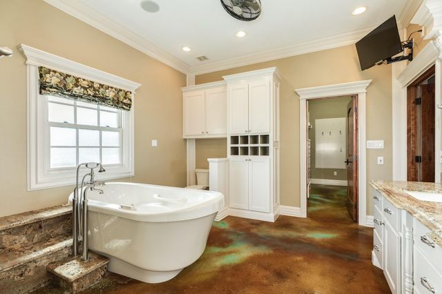 5022 Riverview Drive CR930, Alvin, TX 77511