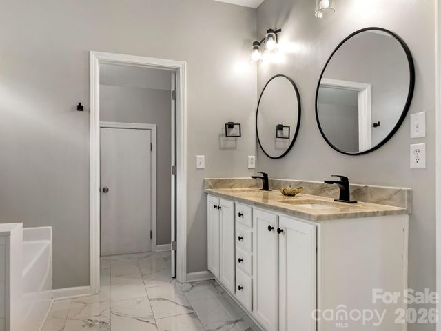 7118 Blakeney Greens Boulevard, Charlotte, NC 28277