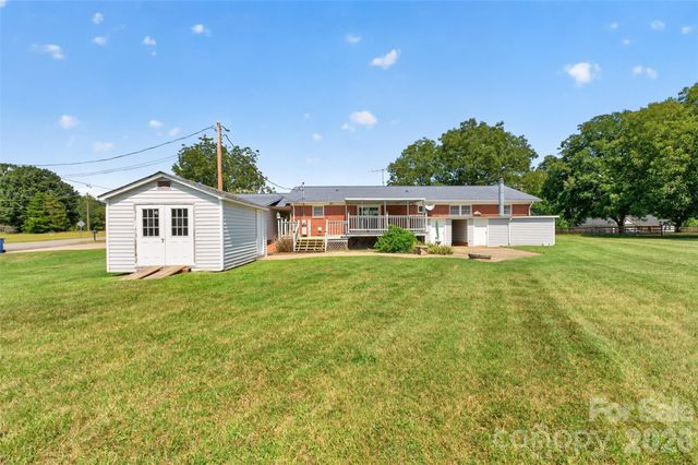2639 Mount Olive Church Road, Newton, NC 28658