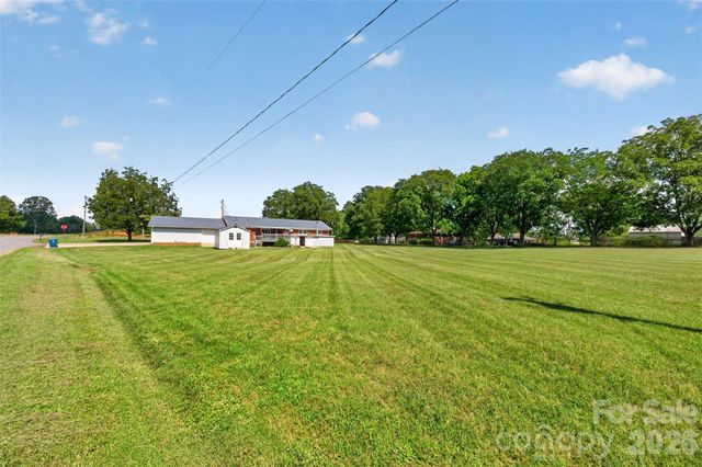 2639 Mount Olive Church Road, Newton, NC 28658
