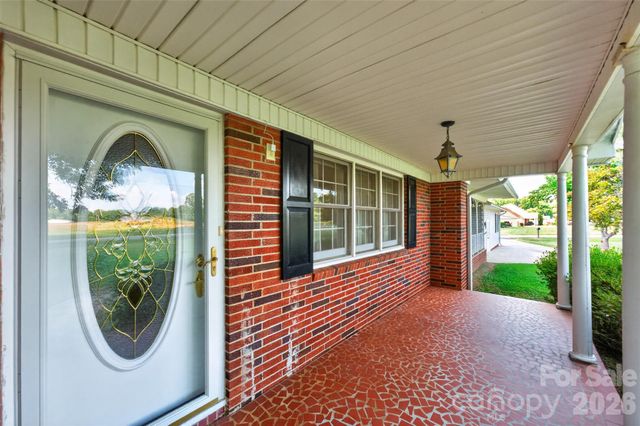 2639 Mount Olive Church Road, Newton, NC 28658