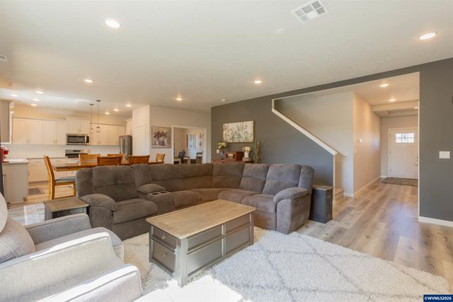 7173 SE Cheryl Ct, Corvallis, OR 97330