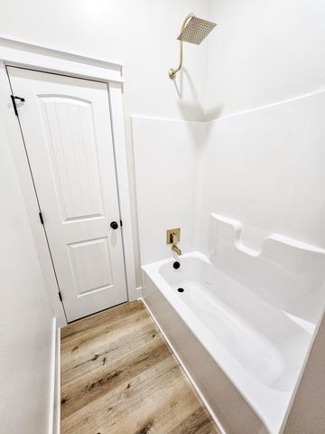 1601 Old Estill Springs Rd, Tullahoma, TN 37388