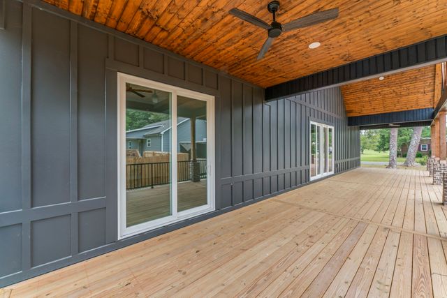 1601 Old Estill Springs Rd, Tullahoma, TN 37388