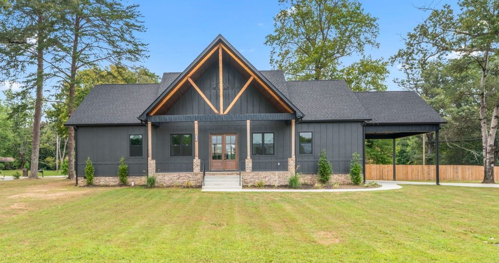 1601 Old Estill Springs Rd, Tullahoma, TN 37388