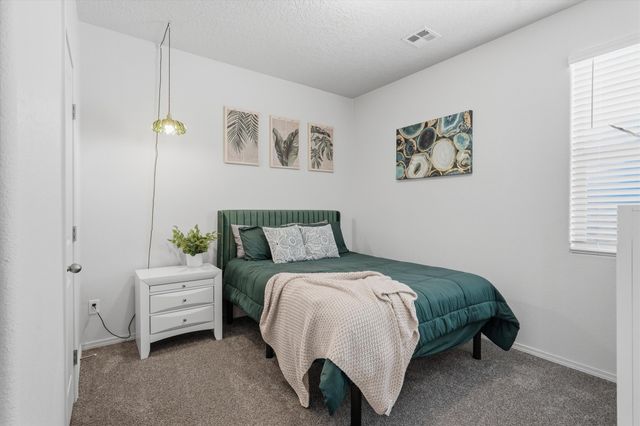 2420 Talisker Street NE, Rio Rancho, NM 87144